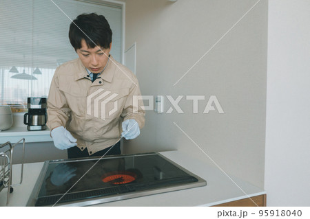 家に来た業者 95918040