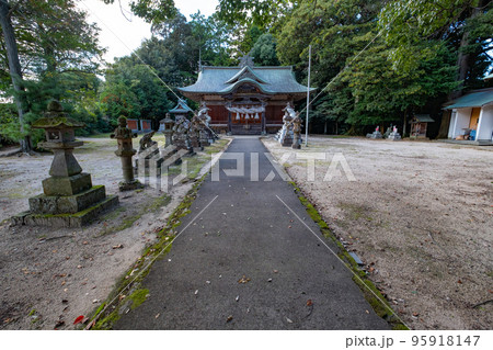 天萬神社 参道 鳥取県西伯郡南部町天萬 天萬神社 参道 鳥取県西伯郡南部町天萬 95918147