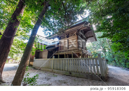 天萬神社　本殿　鳥取県西伯郡南部町天萬 95918306
