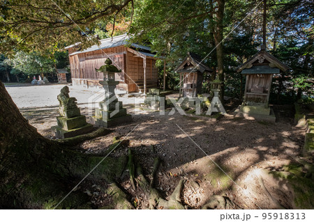 天萬神社　境内社　鳥取県西伯郡南部町天萬 95918313