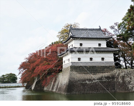 新潟県 新発田城 秋 新潟県 新発田城 秋 95918660
