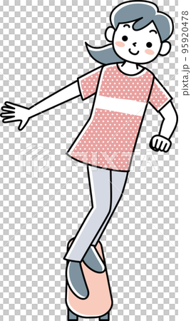 スケートボードに乗る笑顔の女の子 95920478