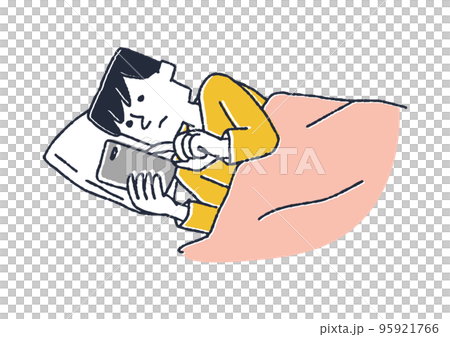 寝る前にスマートフォンを見る男性　 95921766