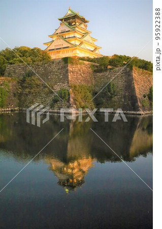 大阪城とその周辺を散歩 朝~昼~夕~夜 秋晴れ 大阪城とその周辺を散歩 朝~昼~夕~夜 秋晴れ 95922388