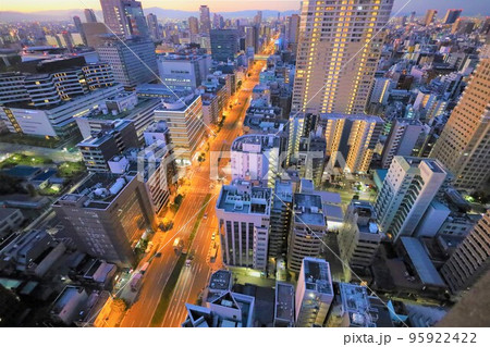 大阪城とその周辺を散歩　朝～昼～夕～夜　秋晴れ 95922422