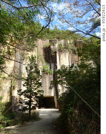 瓜割石庭公園　高畠町 95922615