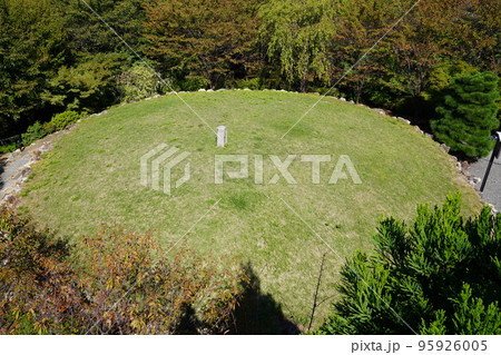 京都　東山　 将軍塚青龍殿　将軍塚（秋） 95926005