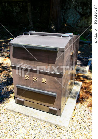 縁の糸を結ぶ八雲立つ大社『出雲大社』を火災から護る放水銃(消火・防災設備) 縁の糸を結ぶ八雲立つ大社『出雲大社』を火災から護る放水銃(消火・防災設備) 95926187