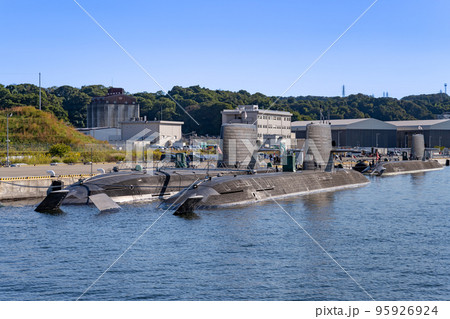 神奈川県横須賀市　YOKOSUKA軍港めぐりの風景 95926924