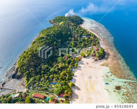 Aerial view of Laem Tong Beach or Laemtong bay in koh Phi Phi, Krabi, Thailand 95928695