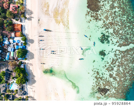 Aerial view of Laem Tong Beach or Laemtong bay in koh Phi Phi, Krabi, Thailand 95928864