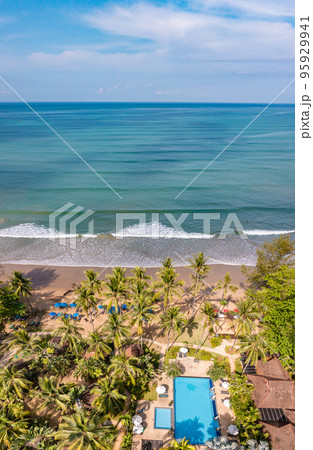 Lighthouse island on Khao Lak beach in Phang Nga province, Thailand 95929941