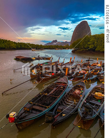 Aerial view of Samet Nangshe Viewpoint at sunset during rainy season, Phang Nga, Thailand 95930178
