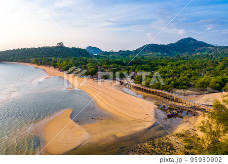 Koh Phayam beach in Ranong, Thailand 95930902