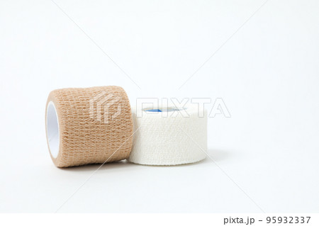 テープ、包帯、医療テープ、手当て、テーピング、治療、怪我、清潔、けが、病院、医療品、救急箱 95932337