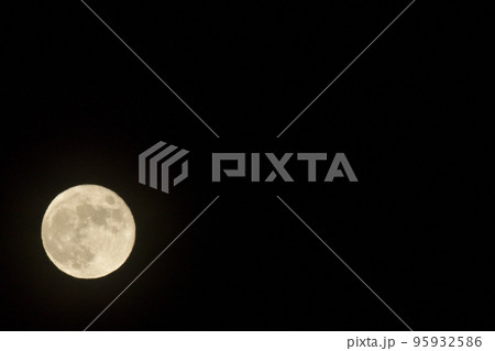 北杜市白州町、十月満月ハンターズムーン（位置：左下） 95932586