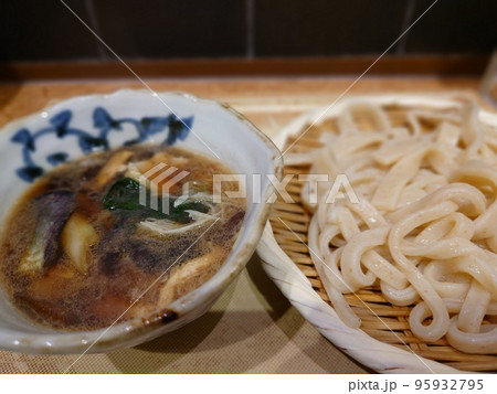 エキナカで食べられるうどん エキナカで食べられるうどん 95932795