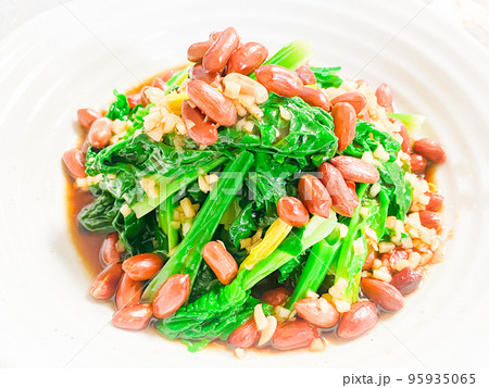 中国家庭料理・凉拌菠菜(ほうれん草の中華和え) 中国家庭料理・凉拌菠菜(ほうれん草の中華和え) 95935065