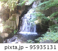 山奥の滝 95935131