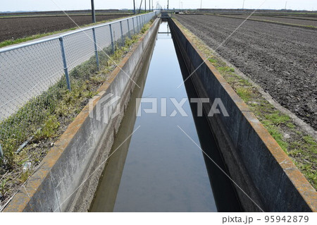 農業用水路兼排水路 茨城県 95942879