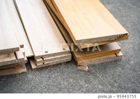 家具の解体 95943755