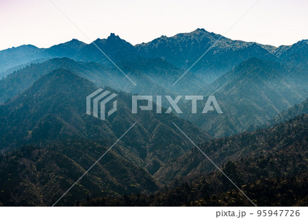 日本百名山宮之浦岳　世界自然遺産屋久島(春 95947726