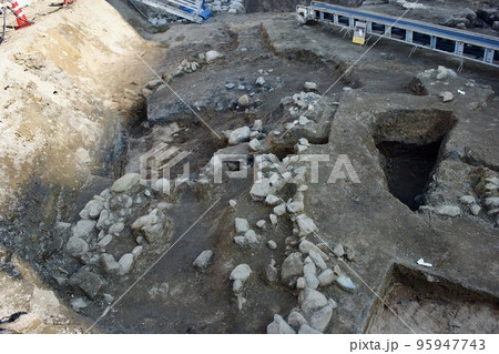 松江城下町遺跡　白潟地区の発掘　遺構 95947743