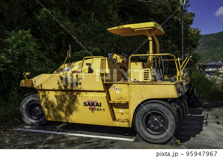 ロードローラー　広島県庄原市 95947967