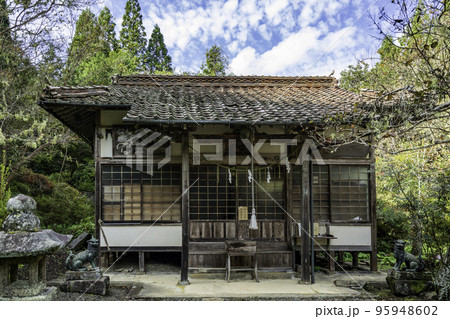 塩川神社　社殿　広島県福山市 95948602
