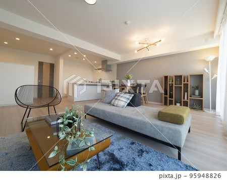 モダンなリビングダイニング モダンなリビングダイニング 95948826