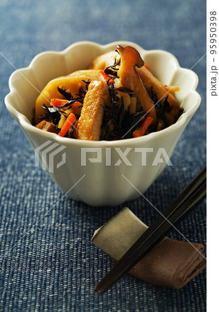 ひじきの煮物 95950398