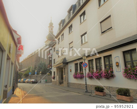ドイツ・ハイデルベルクの朝01  95952921
