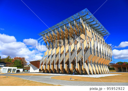 【岡山県】晴天のグリーナブルヒルゼン（蒜山高原） 95952922