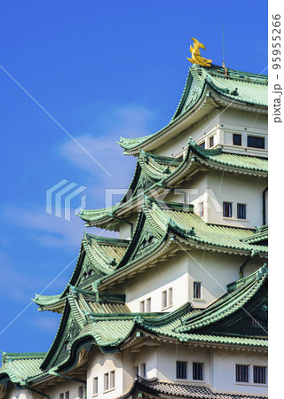 【縦位置】名古屋城 95955266