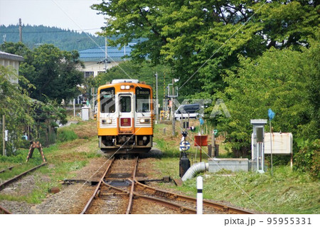 由利高原鉄道(鳥海山麓線)からの車窓風景 レールバス気動車(前郷駅付近) 由利高原鉄道(鳥海山麓線)からの車窓風景 レールバス気動車(前郷駅付近) 95955331