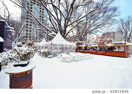 さっぽろ雪まつり大通会場　北海道 食の広場　（北海道札幌市） 95955846