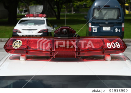 パトカーの赤色灯 パトカーの赤色灯 95958999