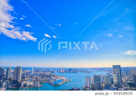 【東京都】1月・青空と江東区の街並み 【東京都】1月・青空と江東区の街並み 95959650