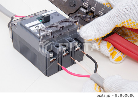 安全ブレーカー工事 95960686