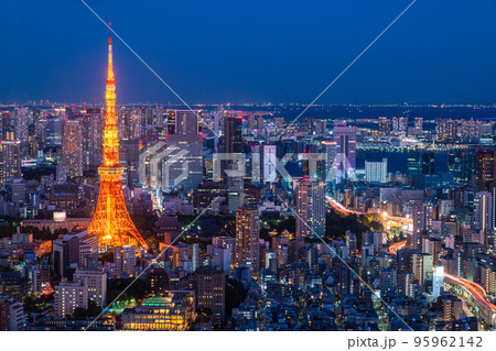 《東京都》東京ブルーナイト・都市風景 《東京都》東京ブルーナイト・都市風景 95962142