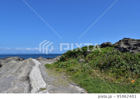 城ヶ島・安房埼の岩場 95962401