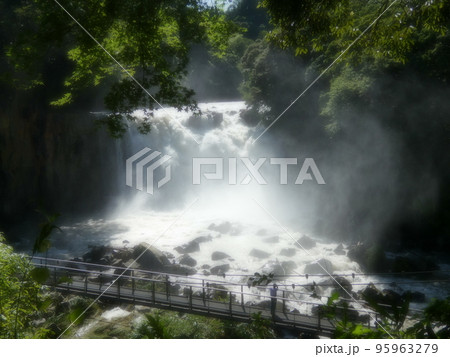 関之尾滝 95963279