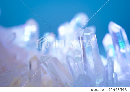 　水晶　クリスタル 95963548