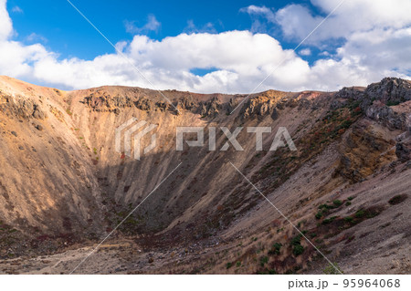 《福島県》吾妻小富士の火口・磐梯吾妻スカイライン 95964068