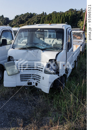 事故車イメージ　廃車イメージ 95966521