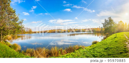 Panorama of autumn park 95970885