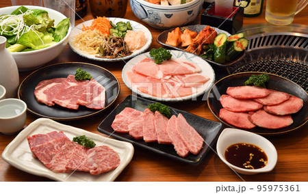 焼肉　フルコース　集合 95975361