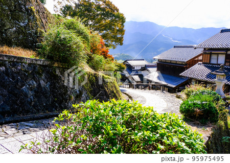 桝形の下り道 95975495