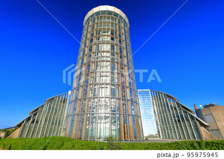 【鳥取県】快晴の夢みなとタワー（夢みなと公園） 95975945