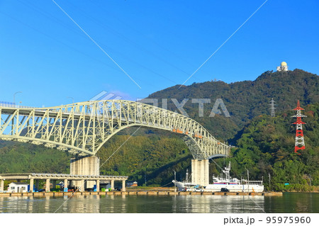 晴天の境水道大橋 95975960